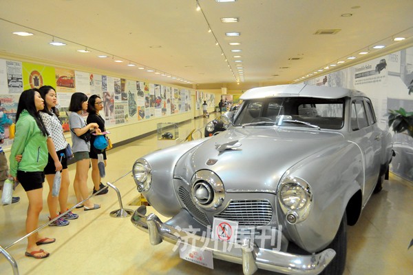 爱车男童的最爱—— 济州世界汽车博物馆